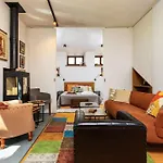 Вилла Old Town 2br Spacious House With Private Garden And Free Parking *