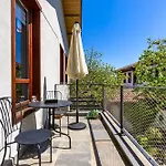 Вилла Old Town 2br Spacious House With Private Garden And Free Parking