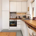 Old Town 2br Spacious House With Private Garden And Free Parking 别墅 普罗夫迪夫