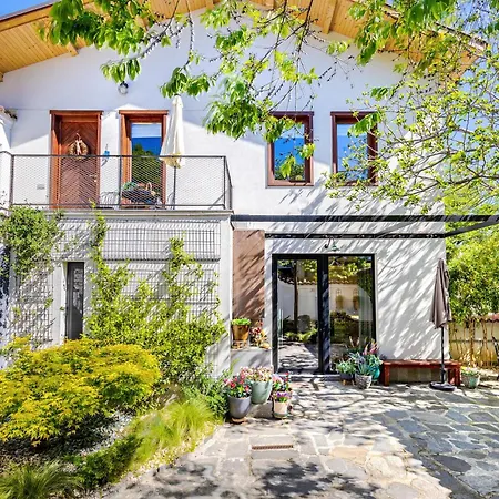 2br House With Garden And Free Parking In The Old Town Villa Plovdiv