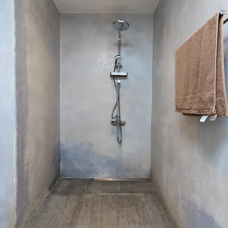 2br House With Garden And Free Parking In The Old Town Plovdiv