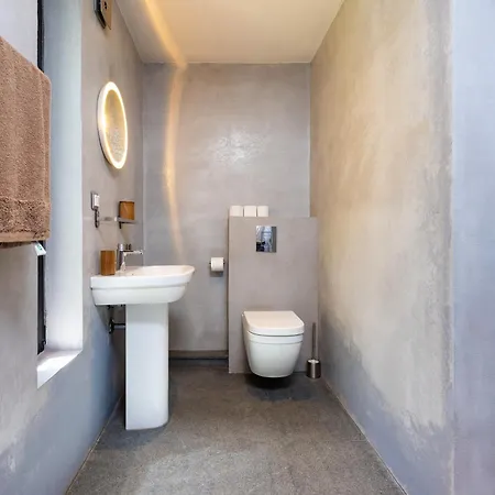 2br House With Garden And Free Parking In The Old Town * Plovdiv