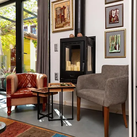 2br House With Garden And Free Parking In The Old Town Villa