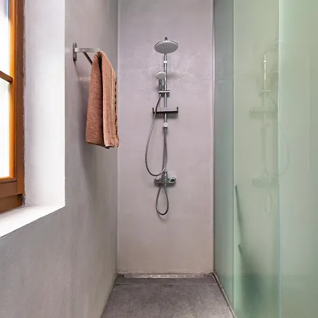 Villa 2br House With Garden And Free Parking In The Old Town Plovdiv