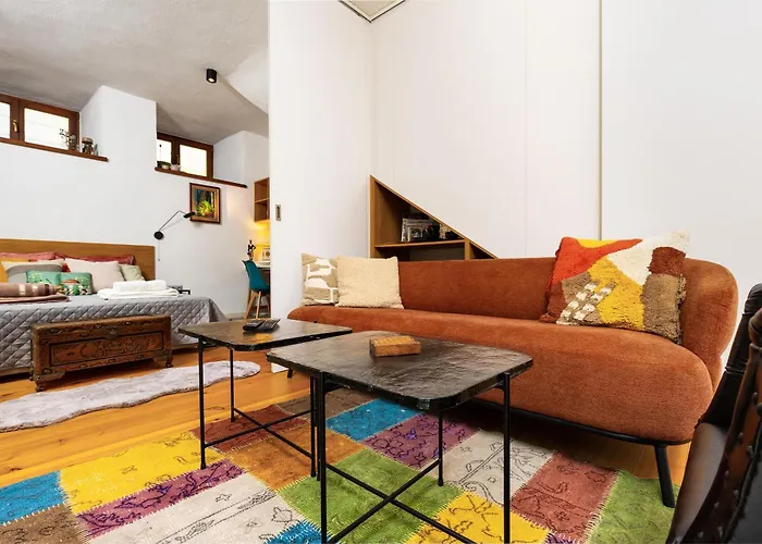 Old Town 2br Spacious House With Private Garden And Free Parking 别墅 普罗夫迪夫