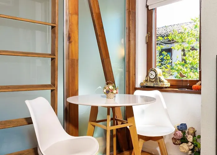 别墅 Old Town 2br Spacious House With Private Garden And Free Parking *