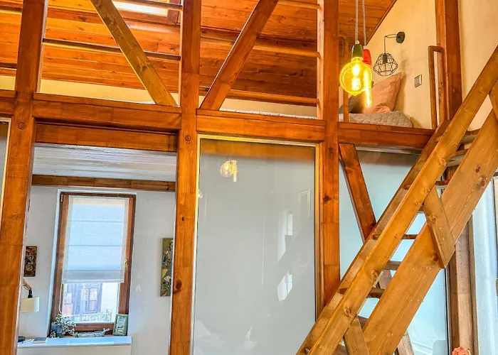 Old Town 2br Spacious House With Private Garden And Free Parking 普罗夫迪夫