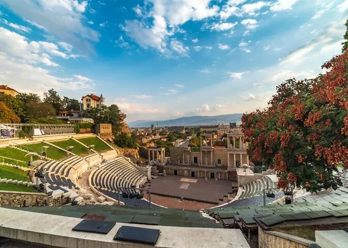 Old Town 2br Spacious House With Private Garden And Free Parking *